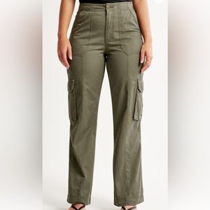 Abercrombie curve love relaxed cargo pant in green- worn once